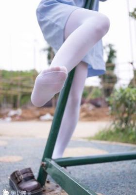 学生面前的女教师