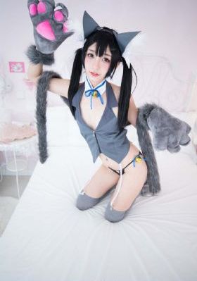 秋霞偷拍